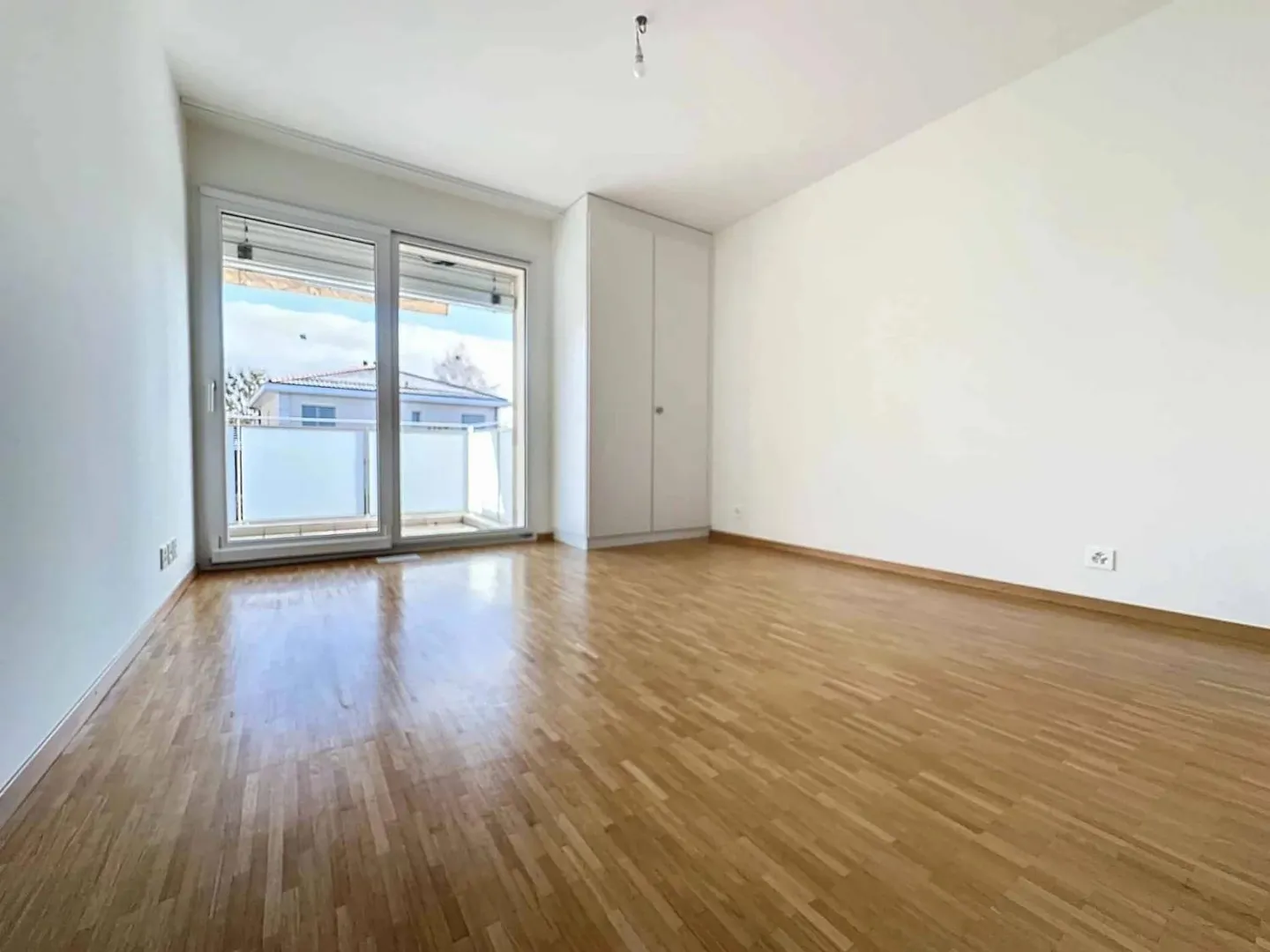 Appartement moderne avec balcon - Photo 6 sur 12