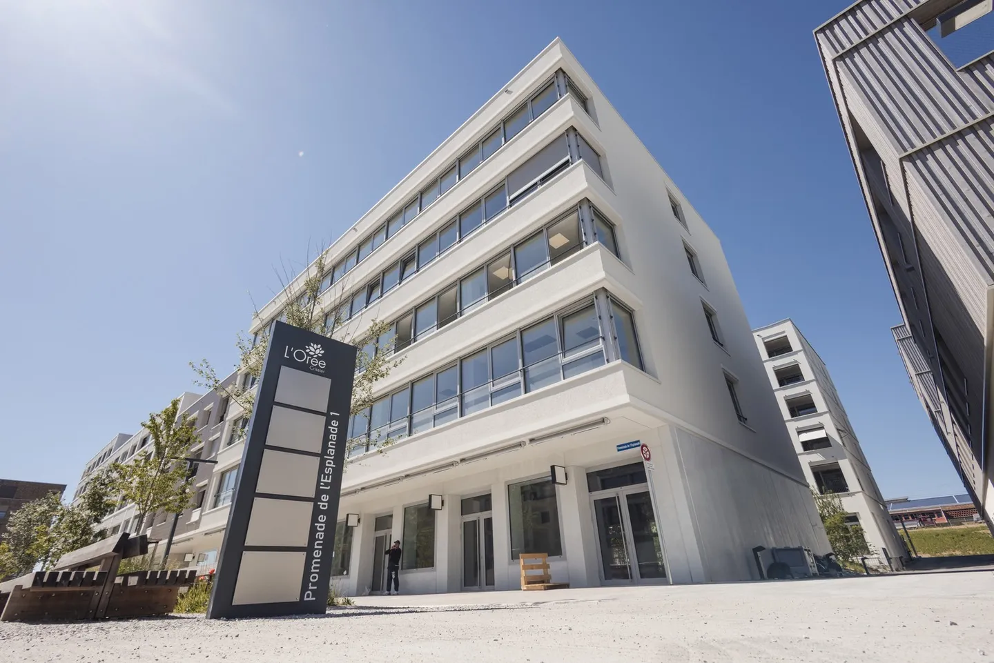 Opportunité unique pour cabinet médical/bureau : médecins, psychologues, pédiatres, dentistes, etc. de 85 à 114 m2 - Photo 2 sur 13