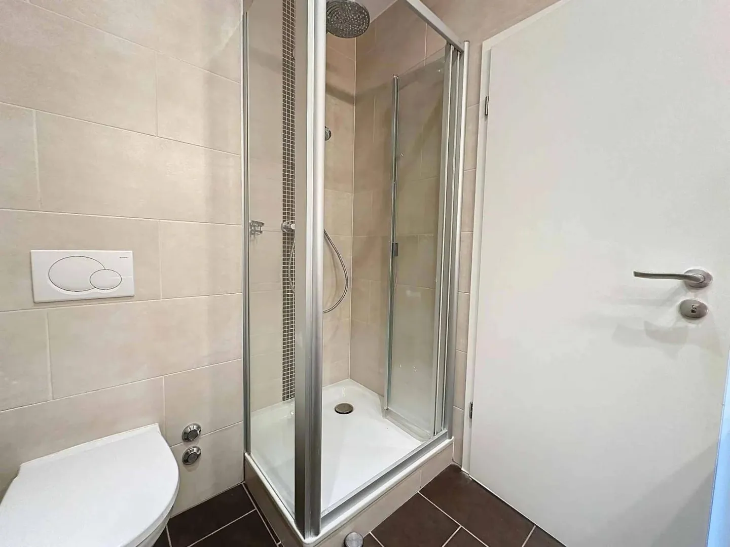Appartement moderne avec balcon - Photo 8 sur 12