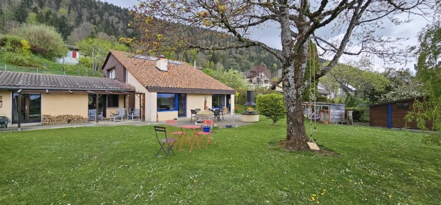 Casa 5.5 stanze - Foto 1 di 11
