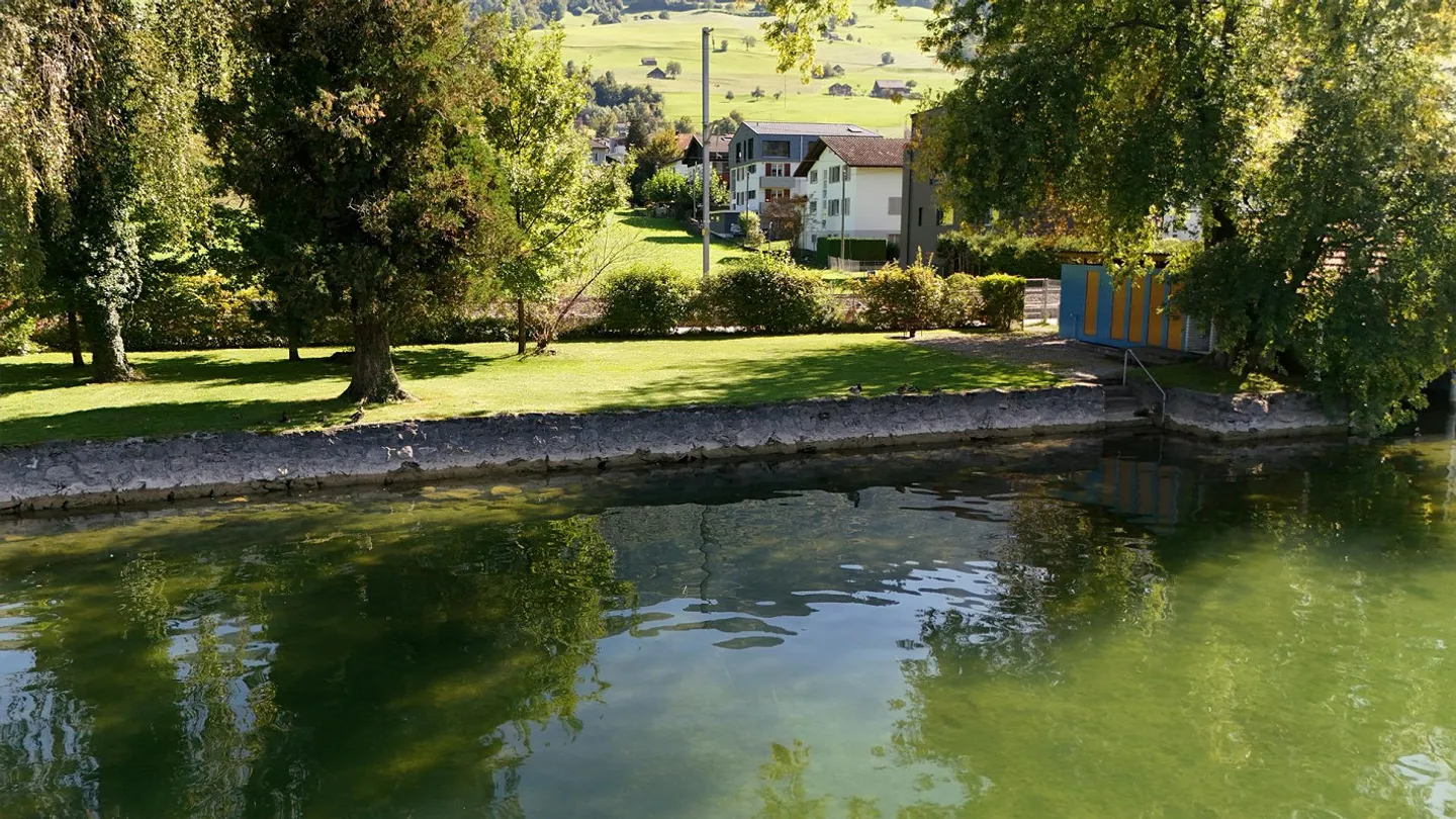 con accesso privato al lago e ampio spazio per ufficio/pratica - Foto 15 di 15