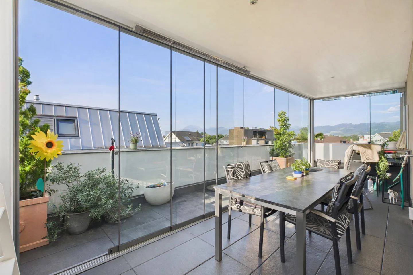 Appartement penthouse exclusif avec terrasse sur le toit de 40 m² et jardin d'hiver – Pri... - Photo 1 sur 12