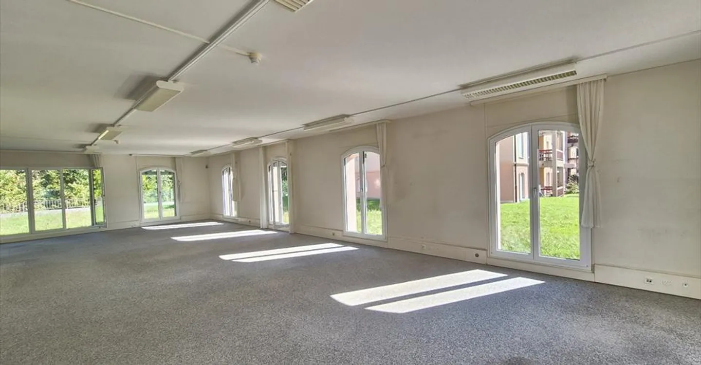 Mischgenutztes Gebäude mieten - Foto 11 von 11