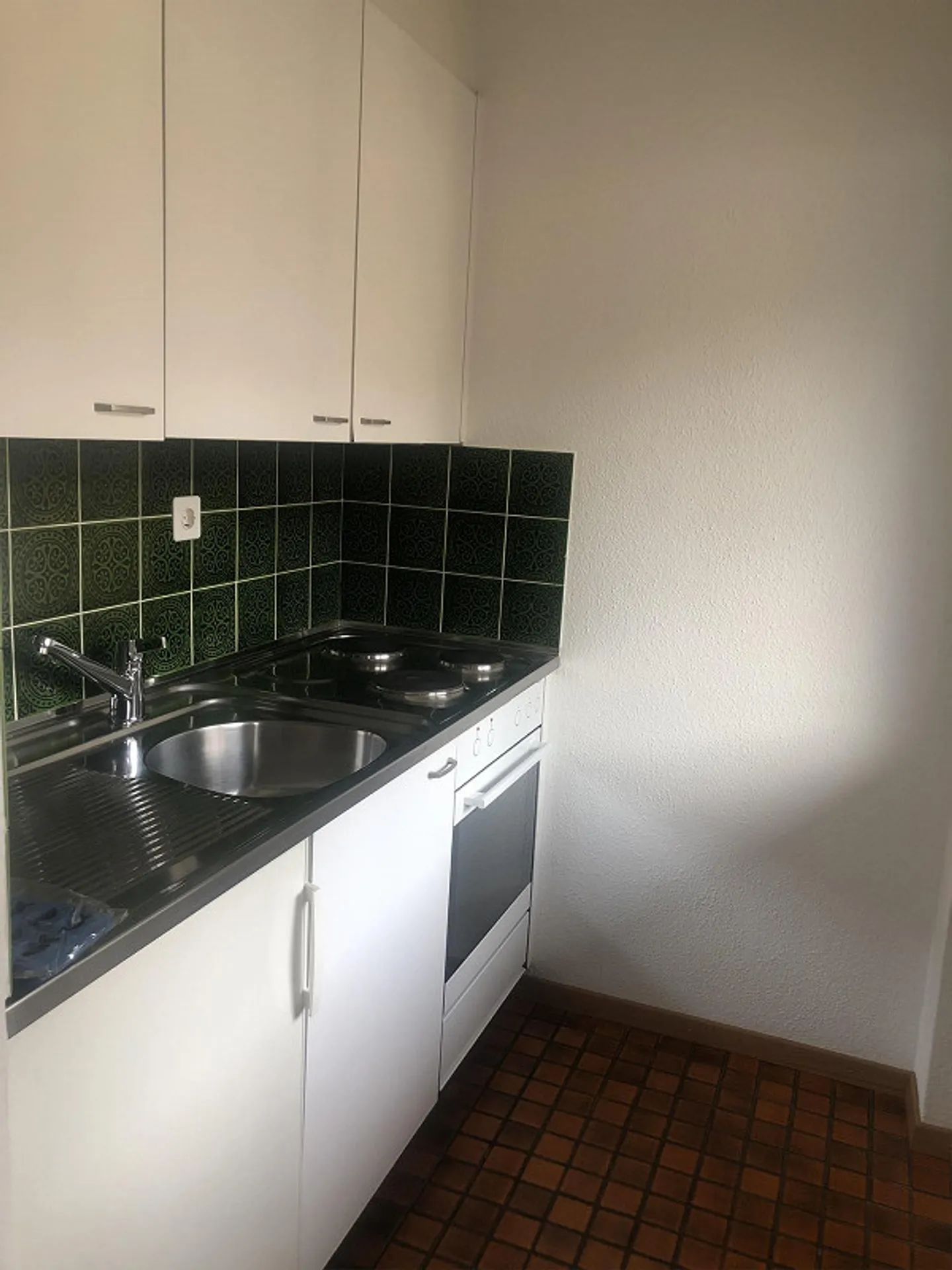 Charming Student Apartment in Central Location - Photo 1 of 5