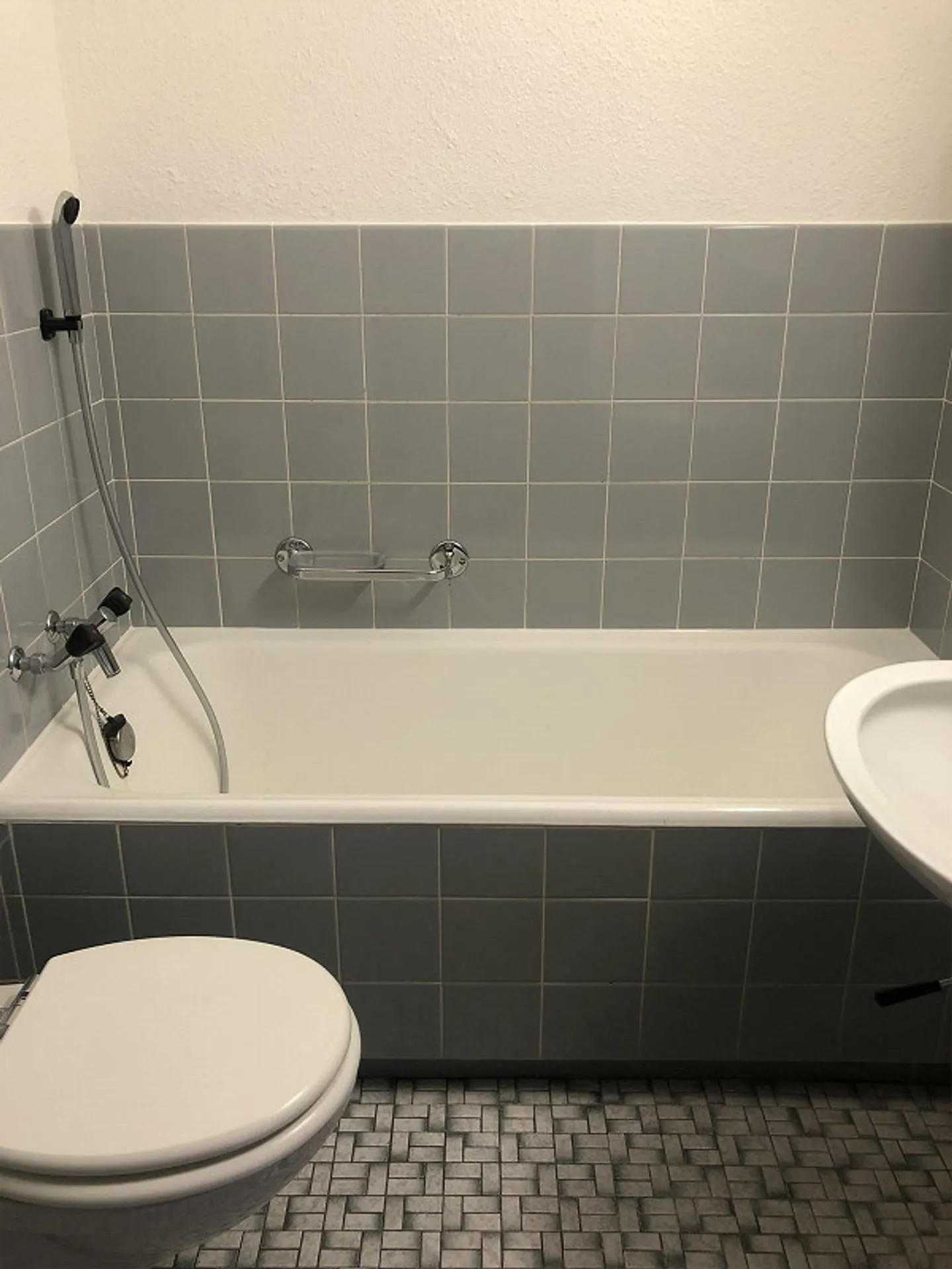 Charming Student Apartment in Central Location - Photo 2 of 5