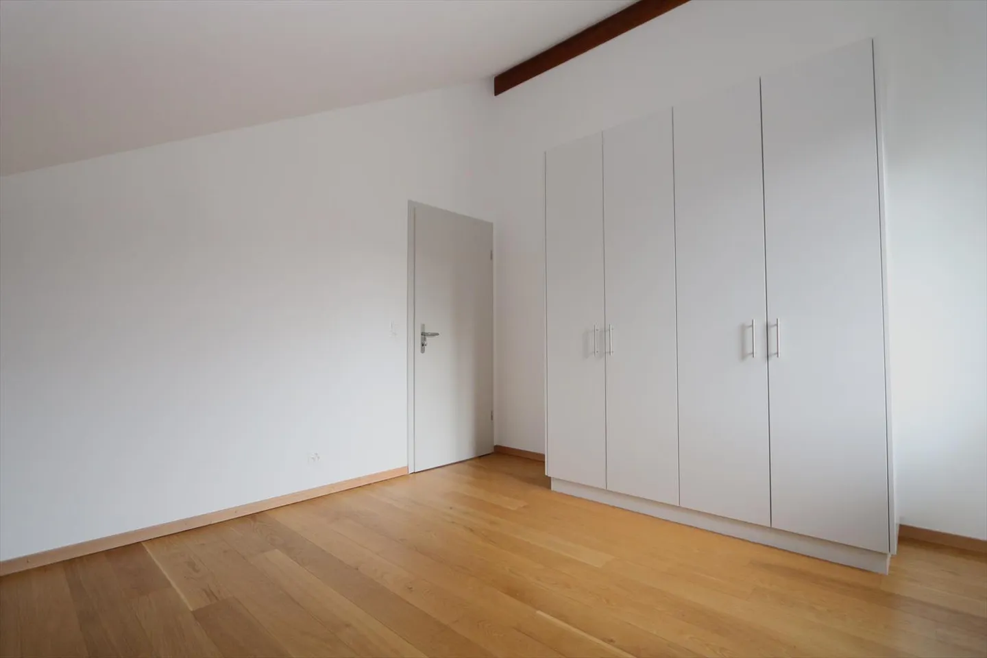 Duplex-Wohnung mit 7,5 Zimmern und Terrasse in Bernex - Foto 16 von 17