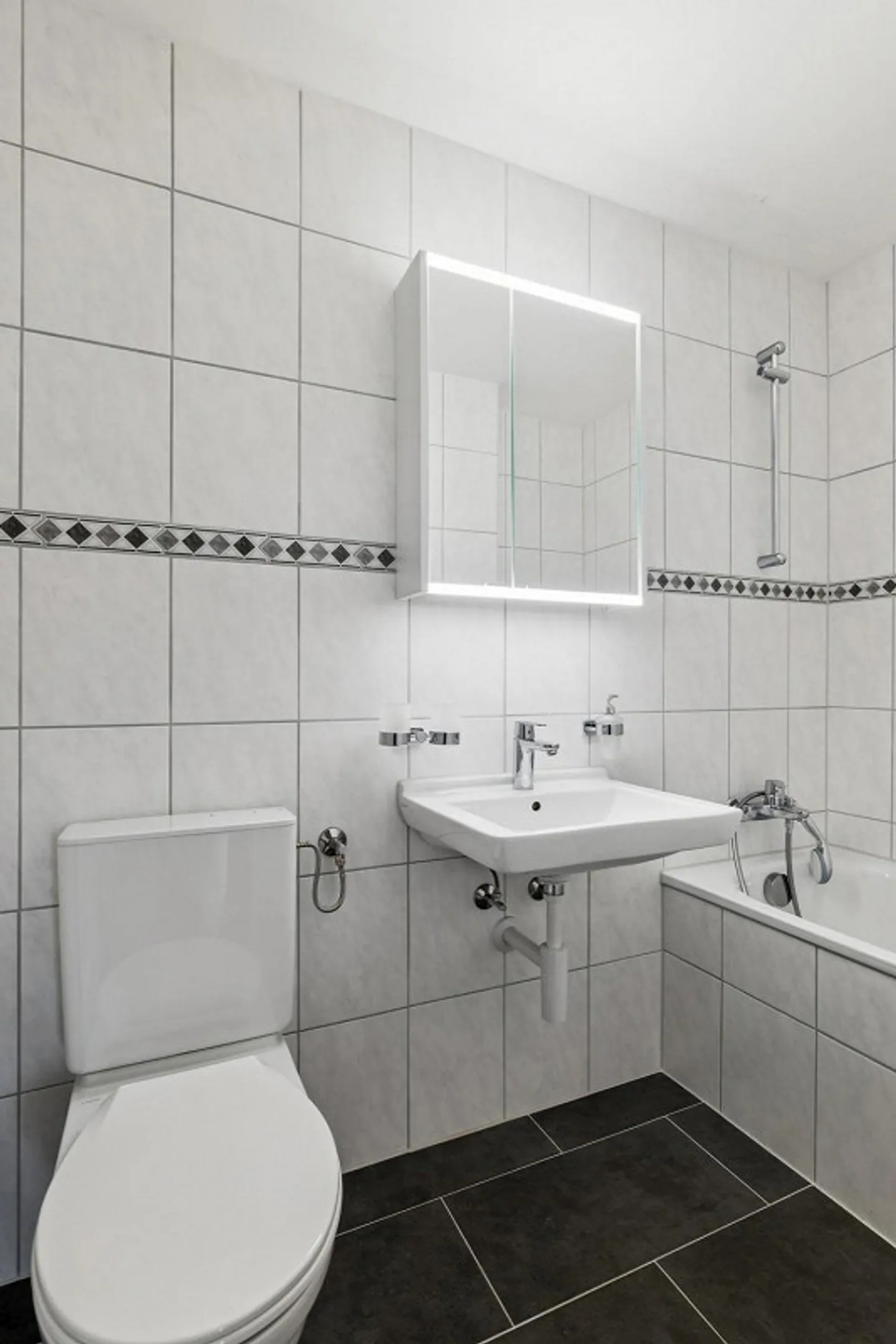 Appartamento ristrutturato a Grenchen - Foto 4 di 7