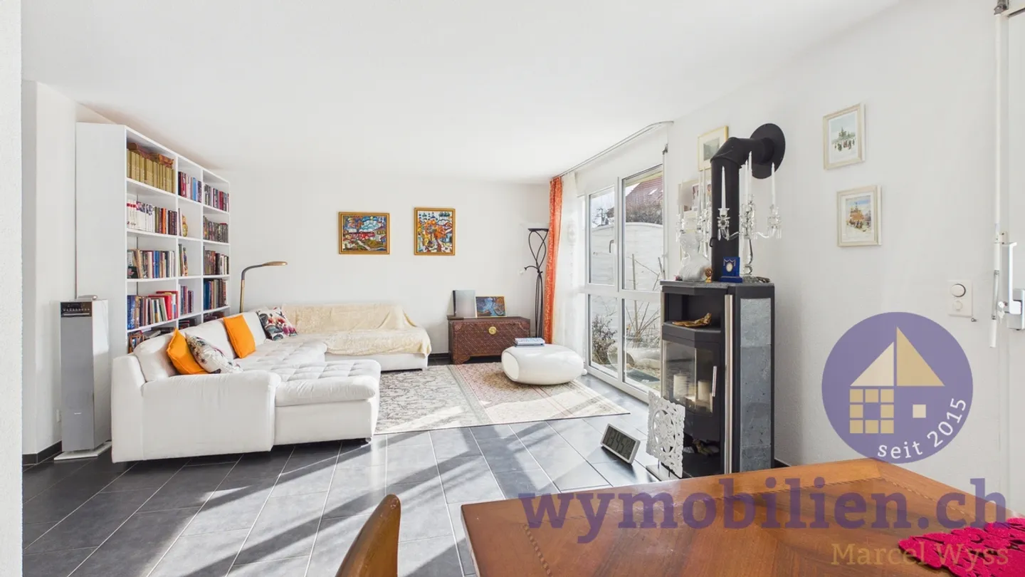 Ampio spazio, tranquillità + vicinanza al centro – Casa bifamiliare con giardino - Foto 3 di 11