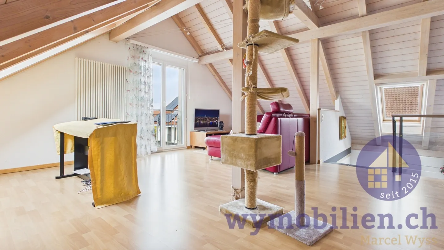 Ampio spazio, tranquillità + vicinanza al centro – Casa bifamiliare con giardino - Foto 10 di 11