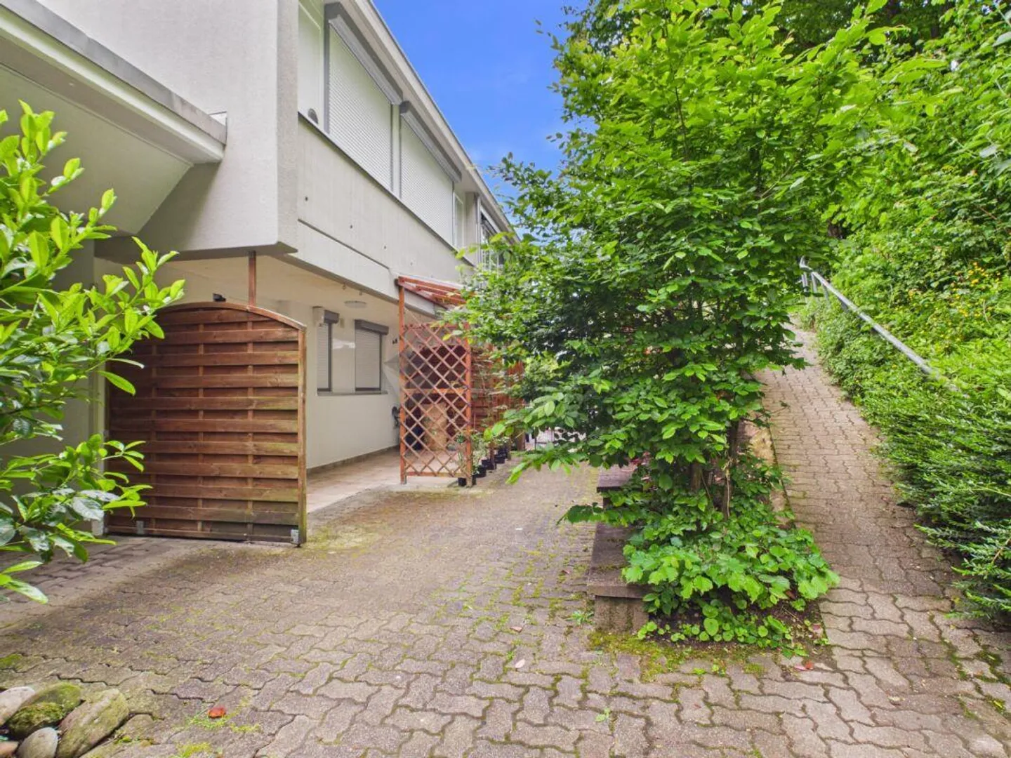 Moderne Maisonette mit Balkon - Foto 10 von 12