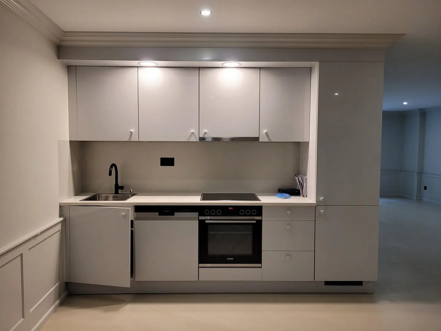 Exclusive Old Town Apartment - Photo 3 of 6