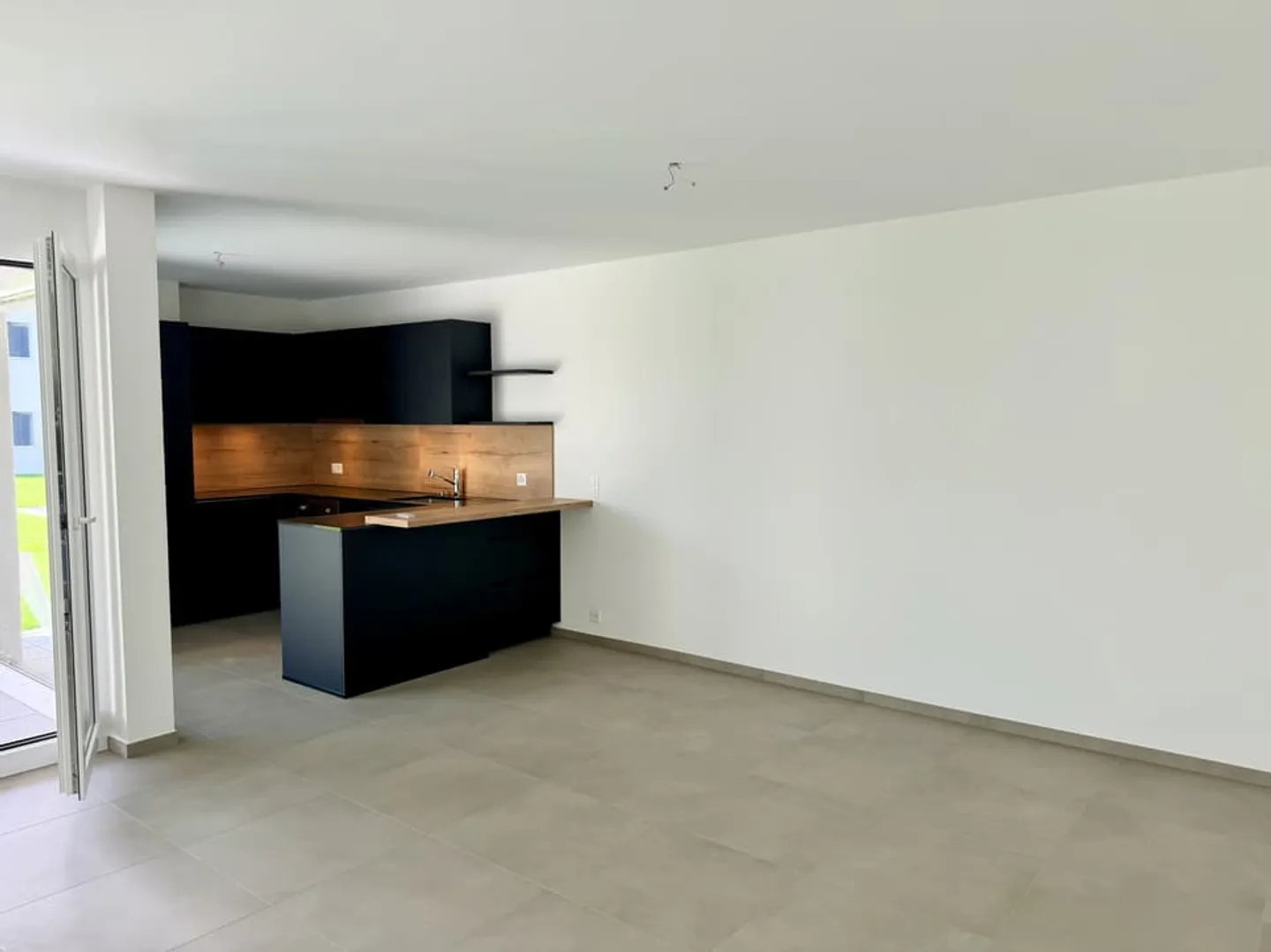 Available immediately - Photo 3 of 13