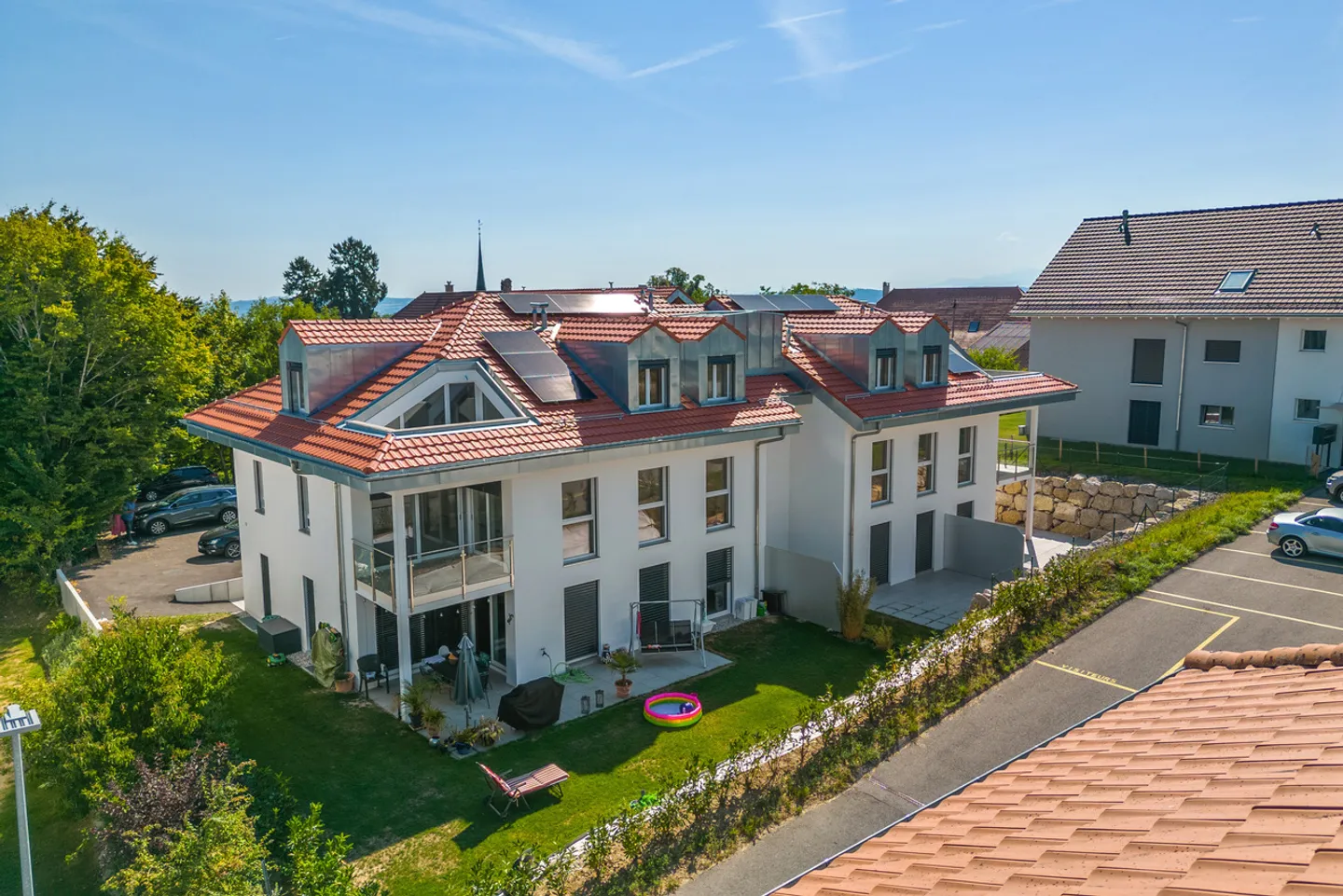 Residence Les Jardins - New construction and renovated farmhouse - Photo 7 of 9