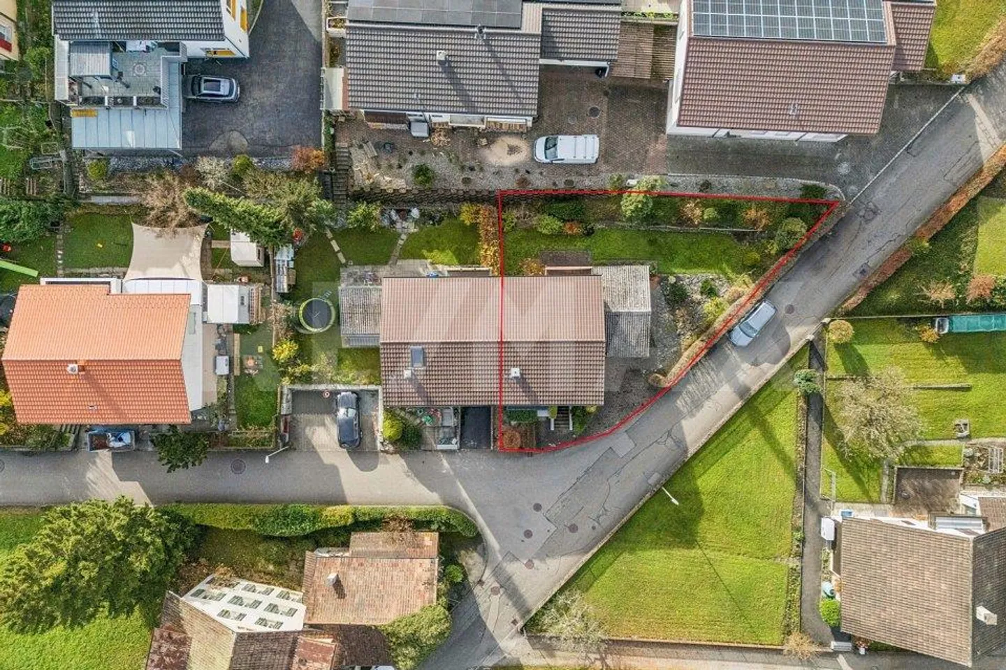 Maison semi-détachée nécessitant des rénovations avec beaucoup de potentiel - Photo 8 sur 13