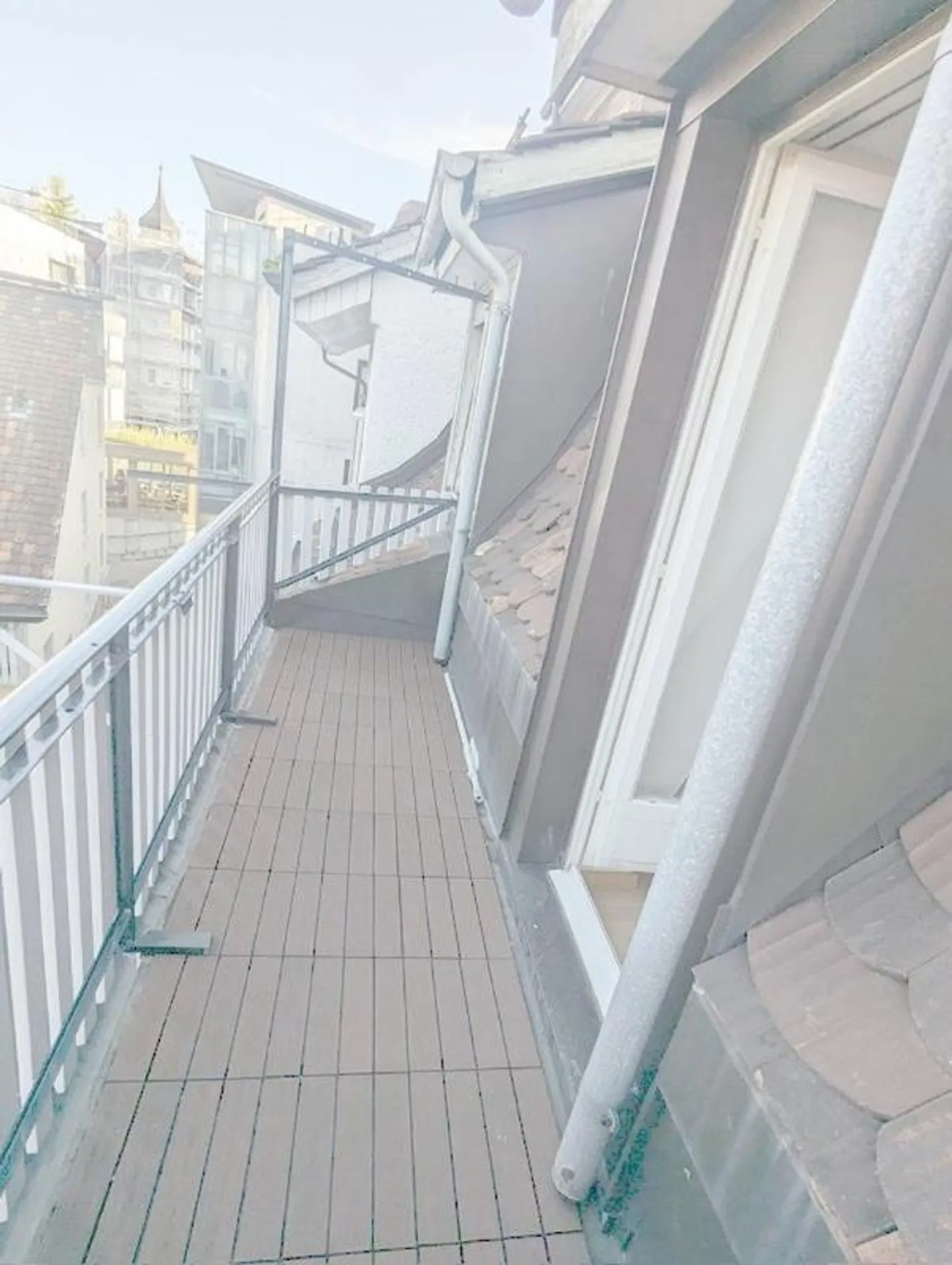 Appartement sous les combles de 2,5 pièces - Photo 3 sur 5