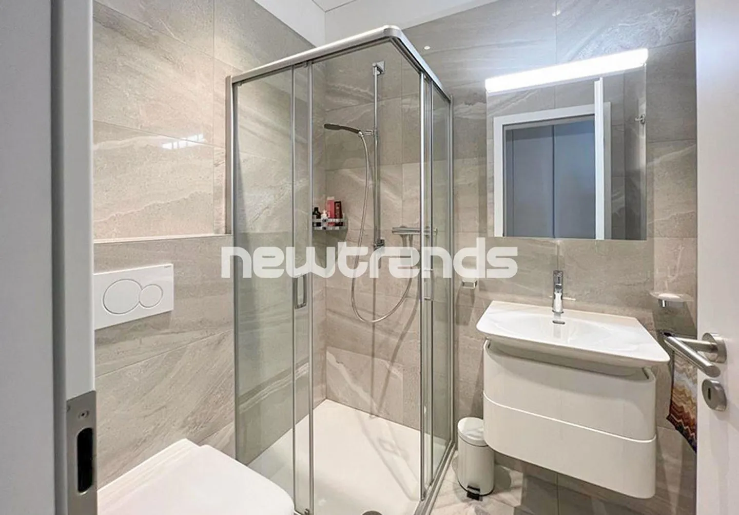 Lugano Centro-Servizi: Appartamento 3.5 locali con ampi spazi e parcheggio - Foto 7 di 8