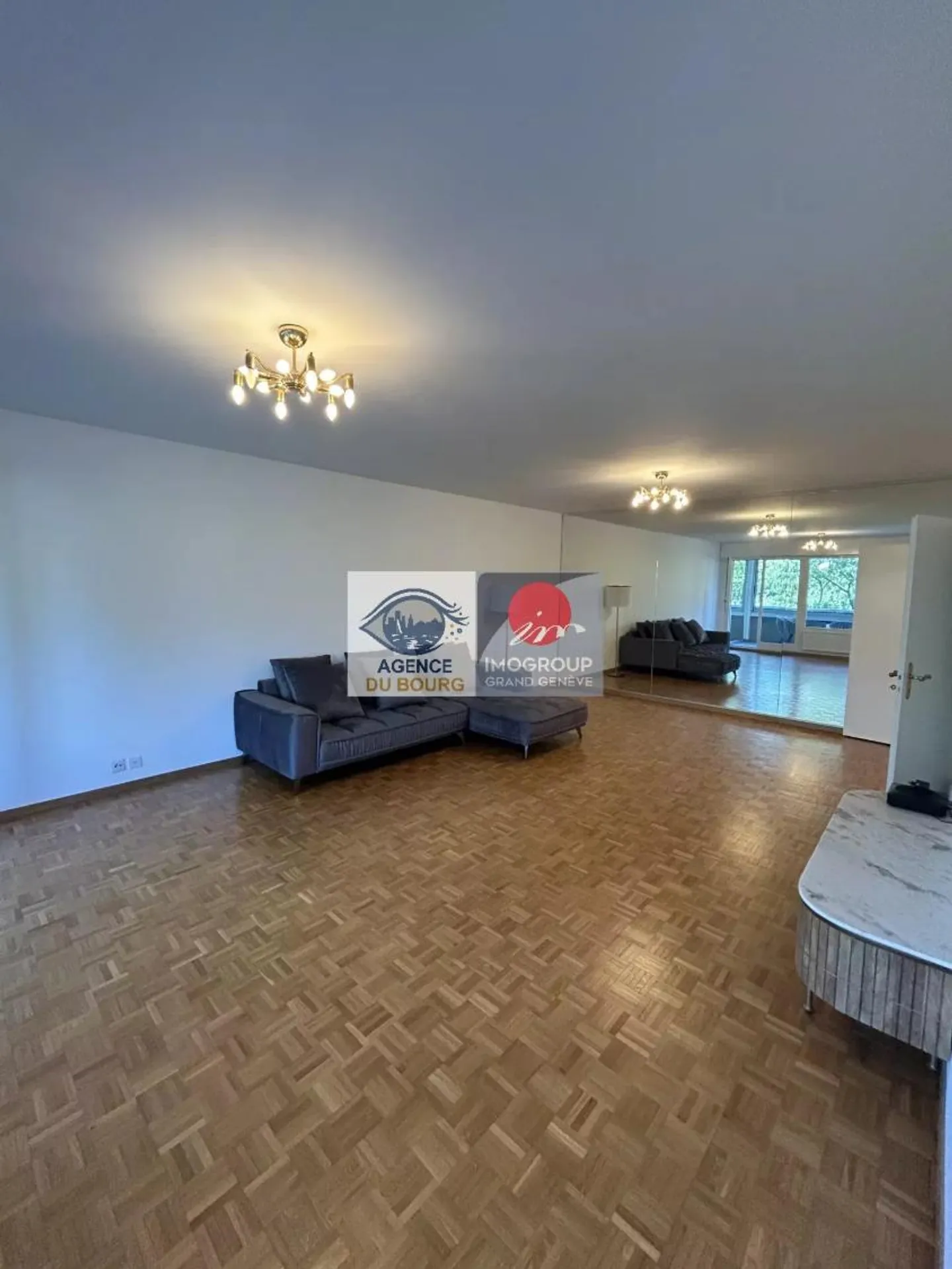 Renovated Apartment with Terrace - Photo 6 of 13