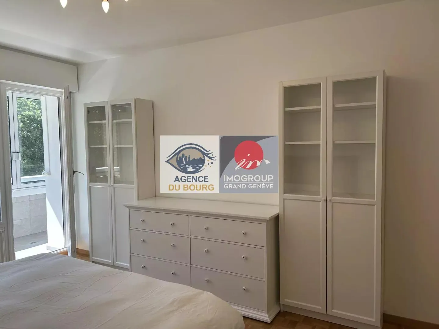 Renovated Apartment with Terrace - Photo 8 of 13