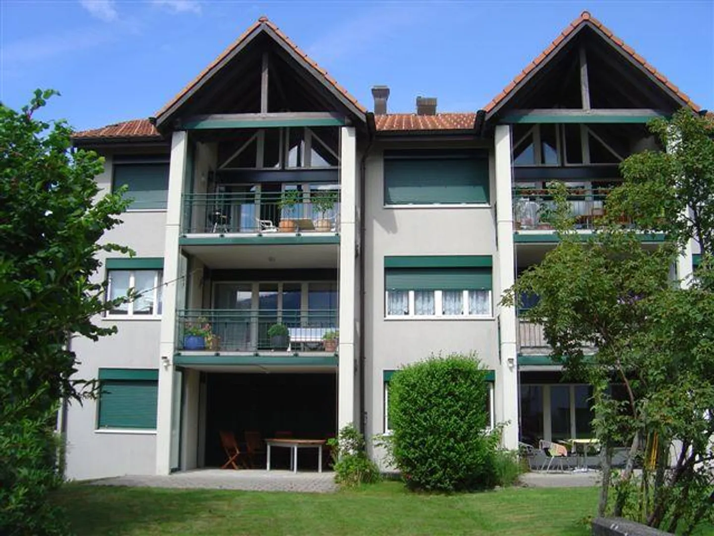 Grosszügige 3.5-Zimmerwohnung im Zentrum von Lachen - Foto 1 von 7