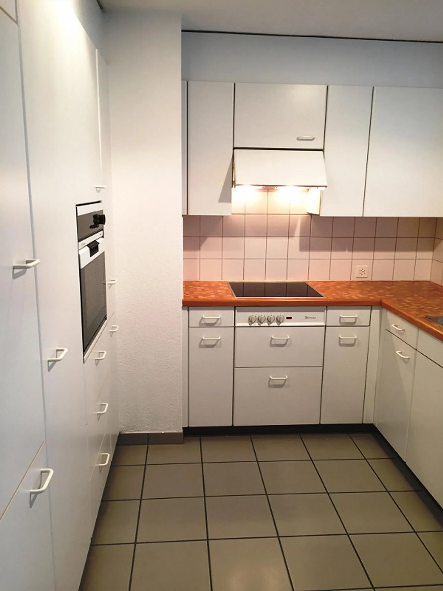 Grosszügige 3.5-Zimmerwohnung im Zentrum von Lachen - Foto 3 von 7