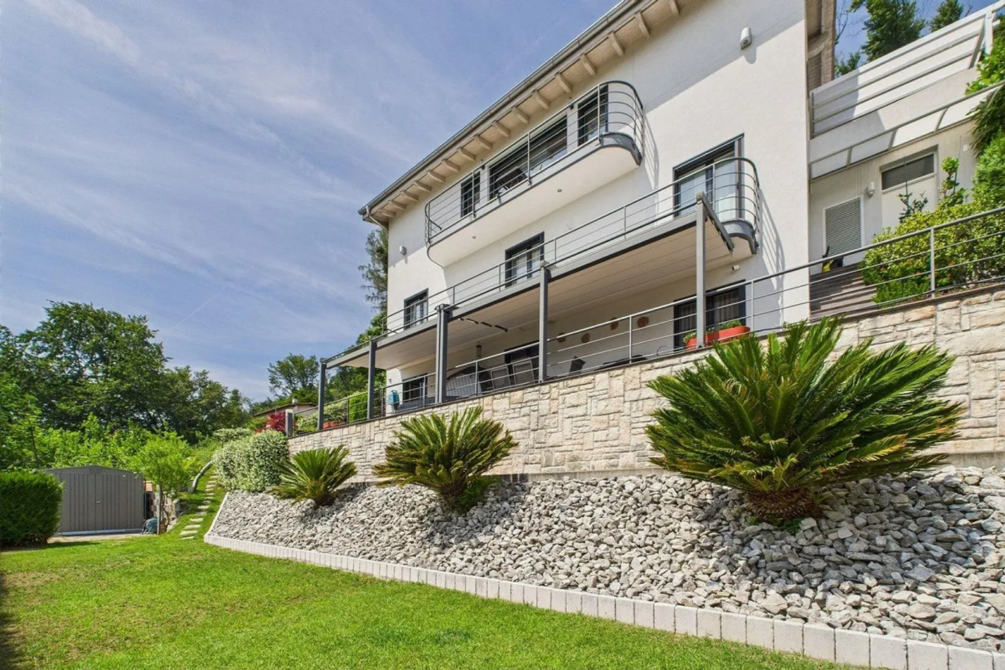 Vacallo - Exclusive Dream Villa! Where Panorama, Modern Elegance and Design Harmonize Perfectly - Photo 25 of 30