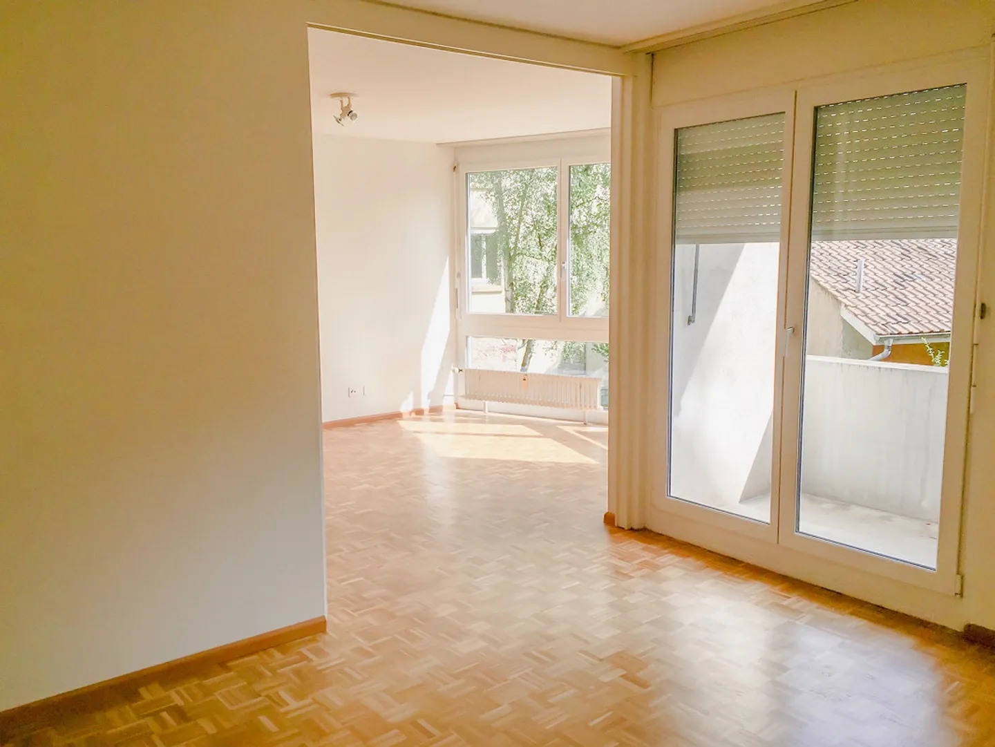 2.5 Room Apartment in a Central Location in Basel - Photo 3 of 7