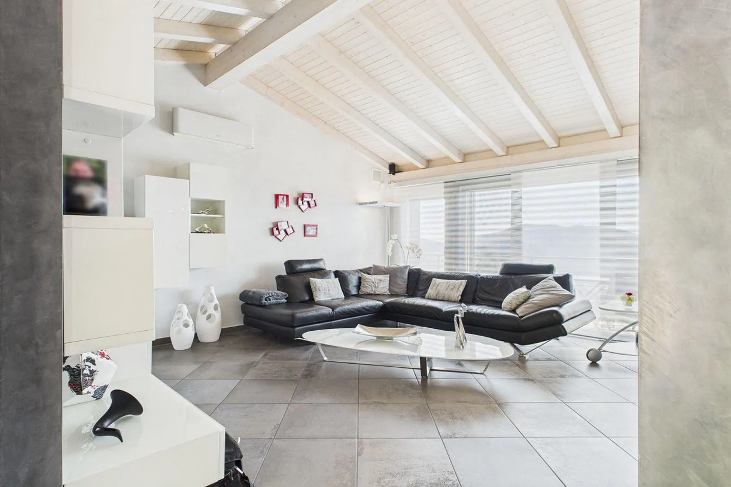 Vacallo - Exclusive Dream Villa! Where Panorama, Modern Elegance and Design Harmonize Perfectly - Photo 6 of 30