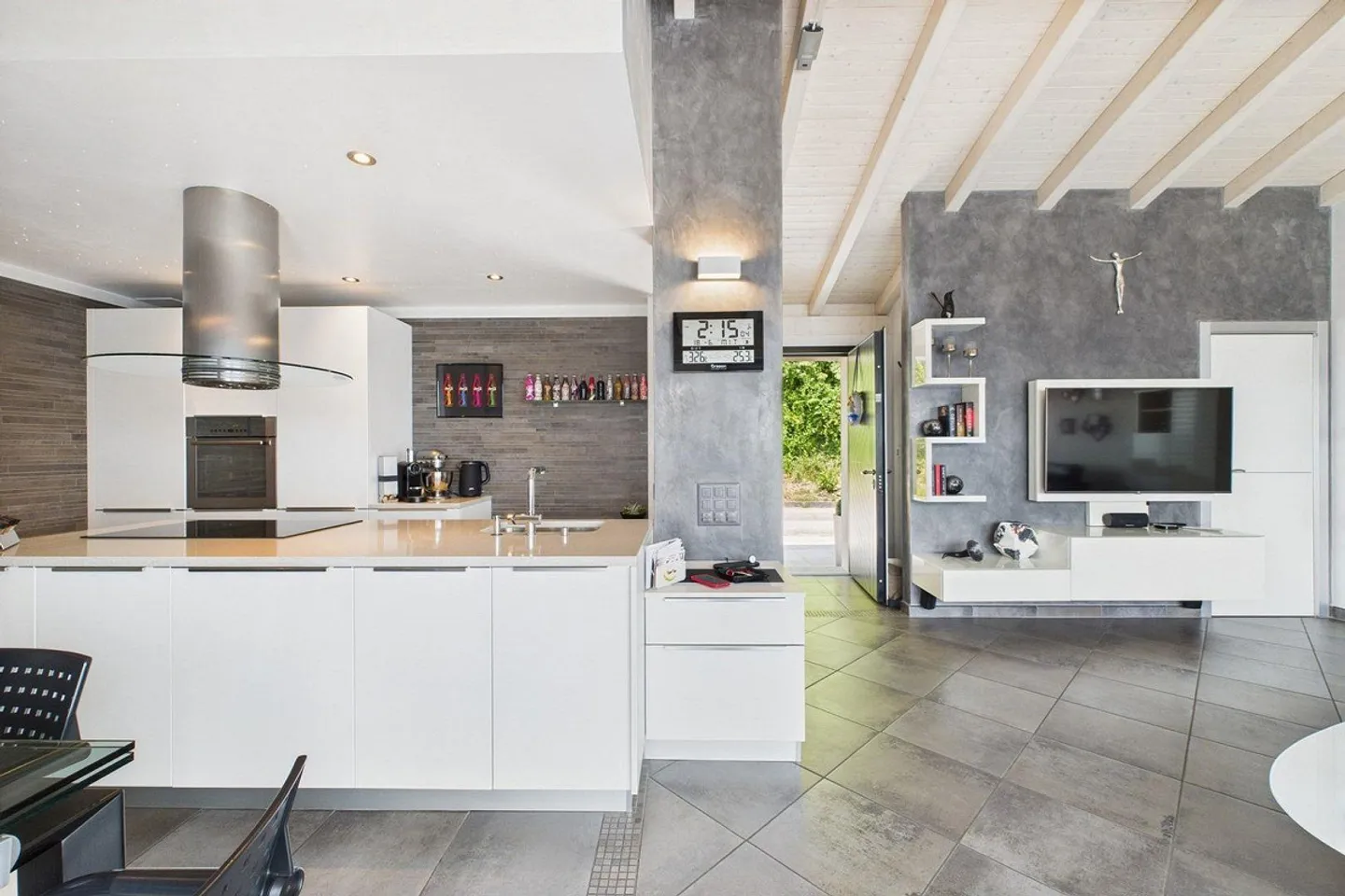 Vacallo - Exclusive Dream Villa! Where Panorama, Modern Elegance and Design Harmonize Perfectly - Photo 9 of 30