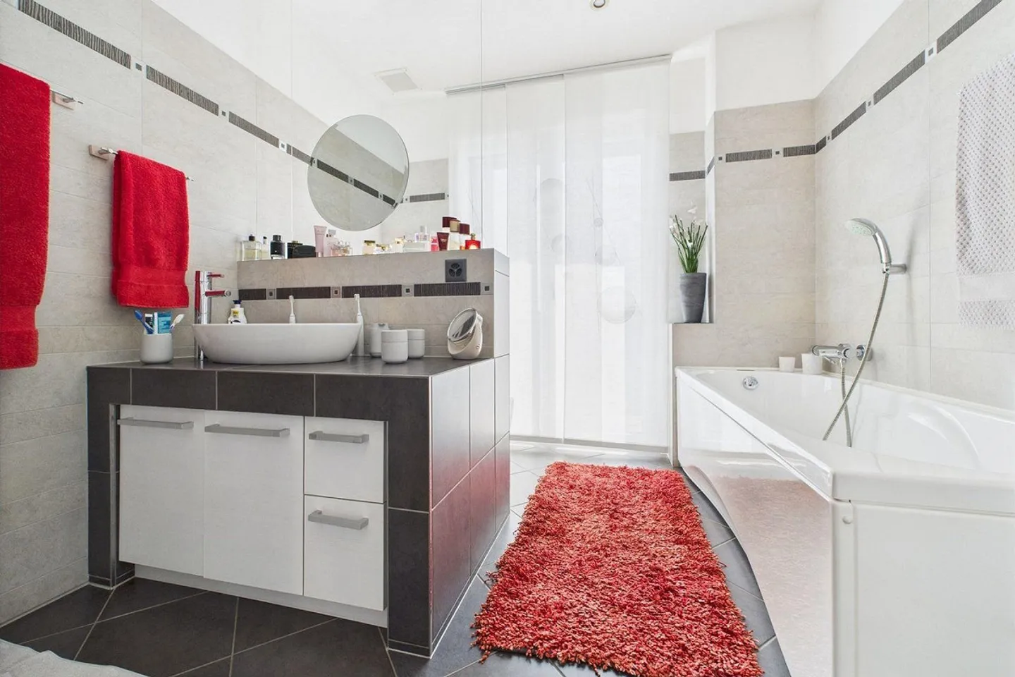 Vacallo - Exclusive Dream Villa! Where Panorama, Modern Elegance and Design Harmonize Perfectly - Photo 16 of 30