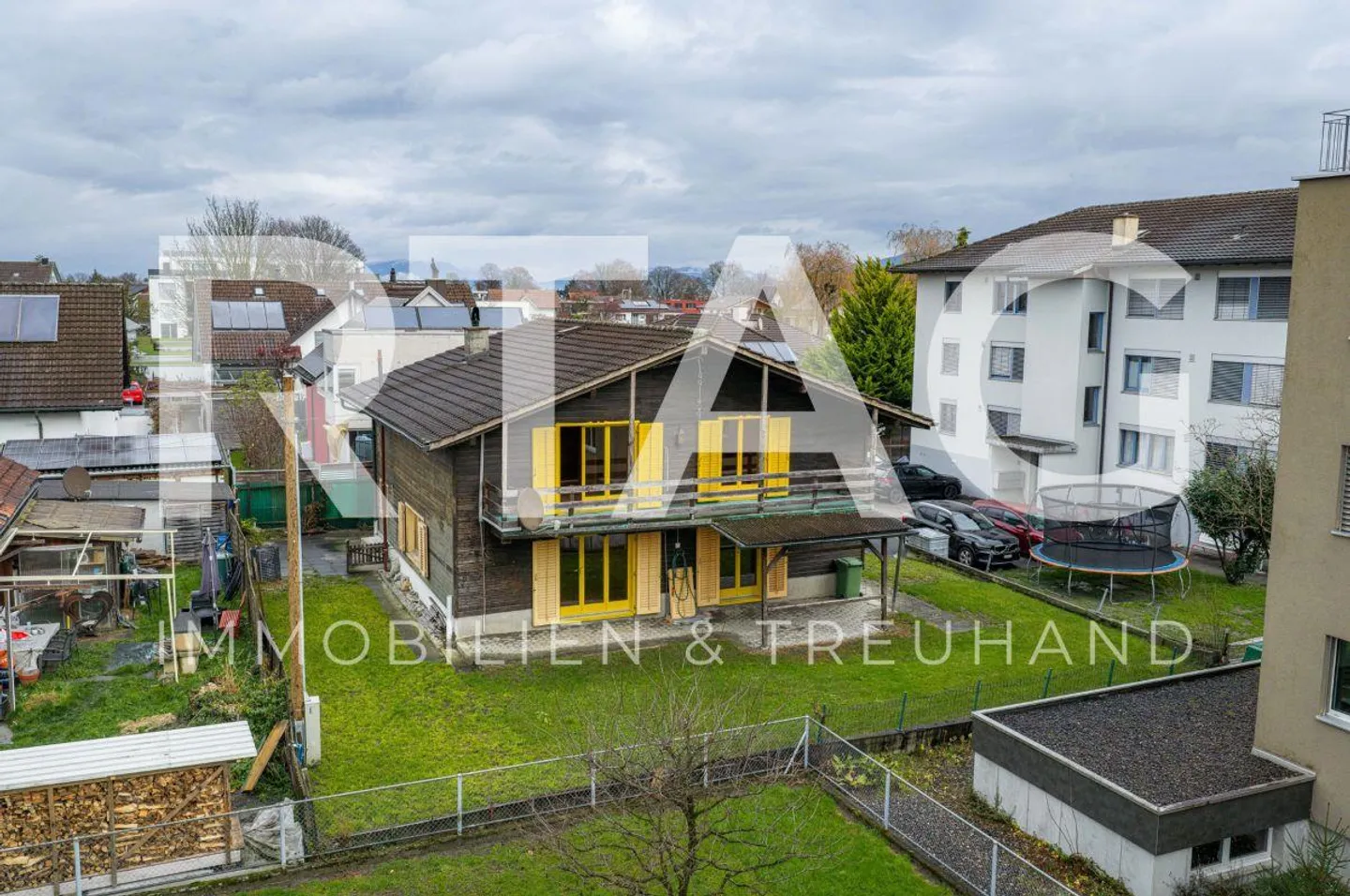 Maison individuelle - Photo 1 sur 9