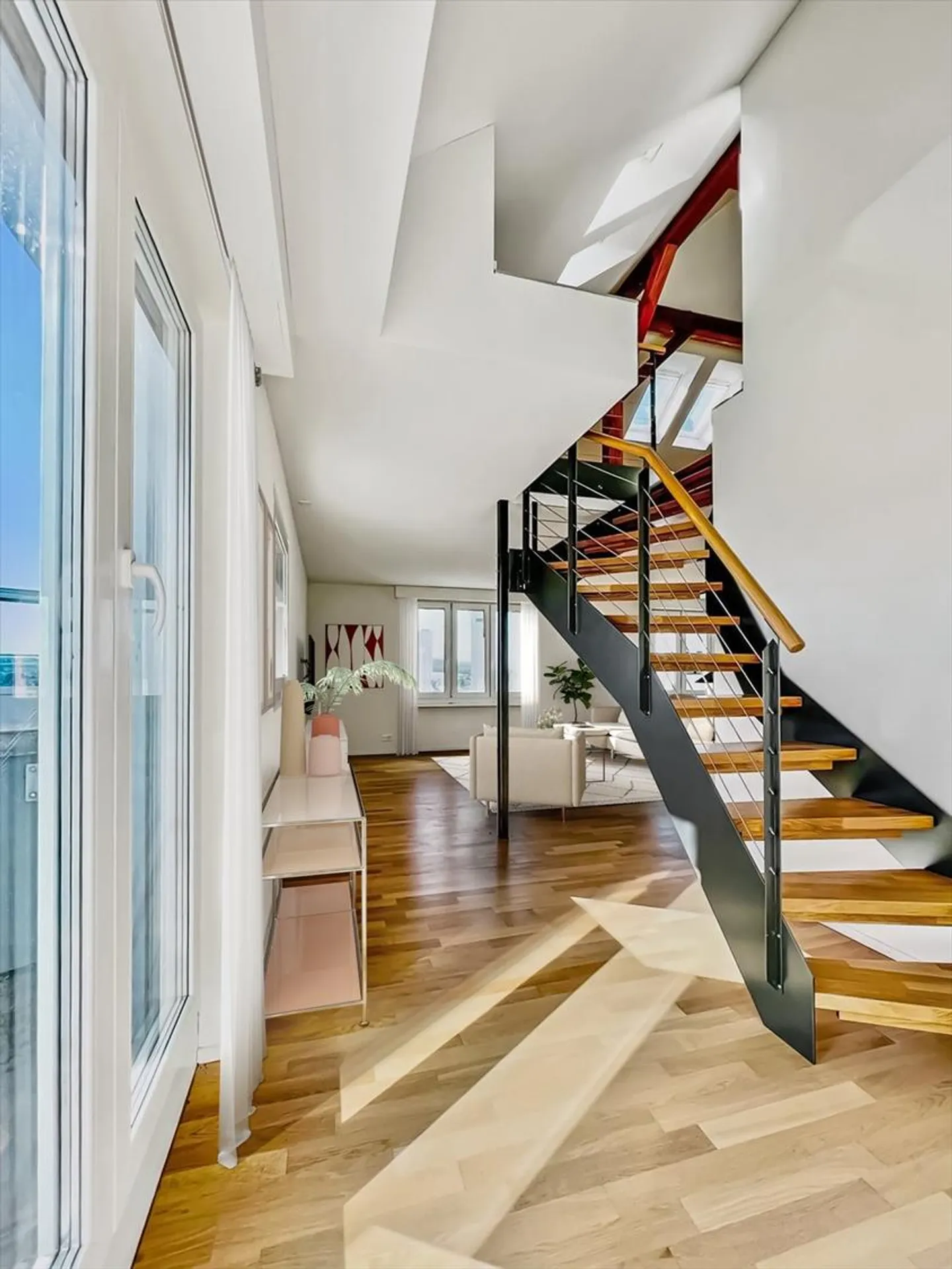 Duplex Attico di 4,5 stanze - Foto 2 di 5