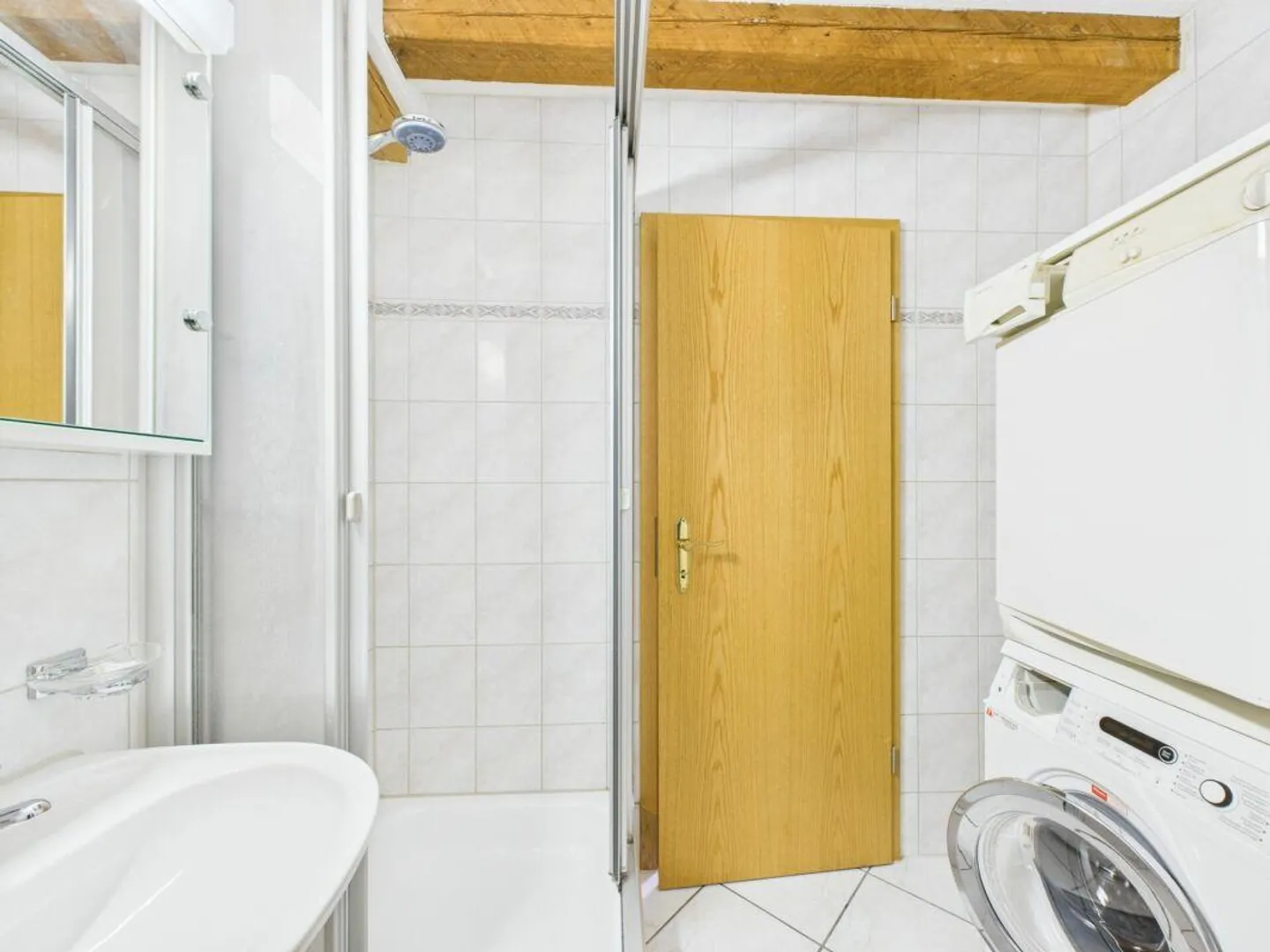 Accogliente appartamento mansardato di 3,5 stanze con balcone - Foto 7 di 9