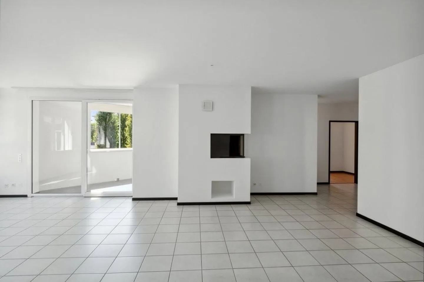 Spacieux 5.5 pièces près du centre de Bellinzona - Photo 5 sur 11