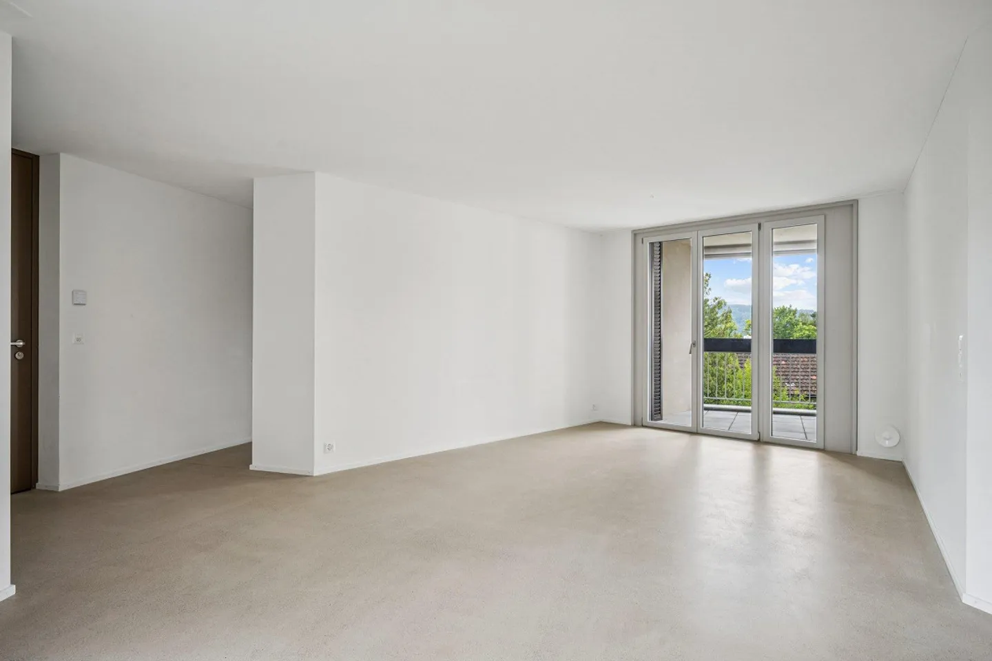 Quiet and spacious 5.5 room apartment is looking for you! - Photo 4 of 12