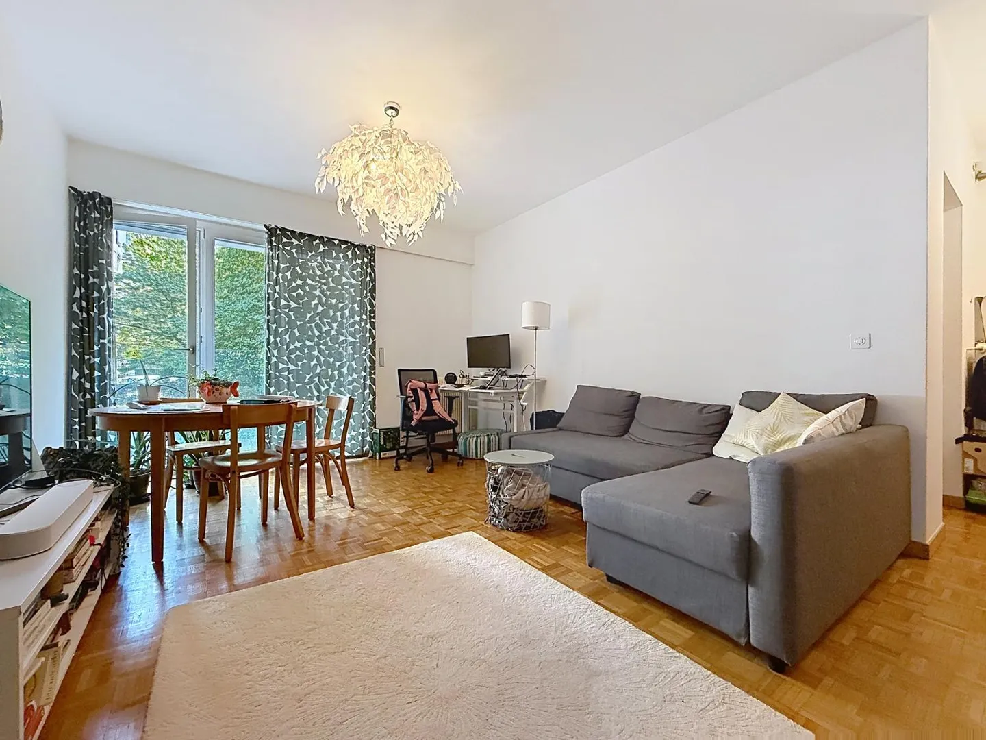 Charmant Appartement au Rez-de-Chaussée - Photo 2 sur 4