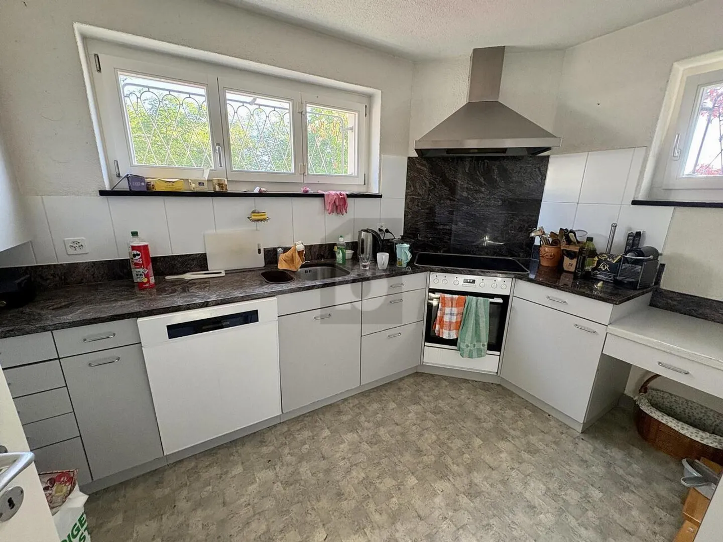 Geräumiges Familienhaus mit Garten - Foto 4 von 6