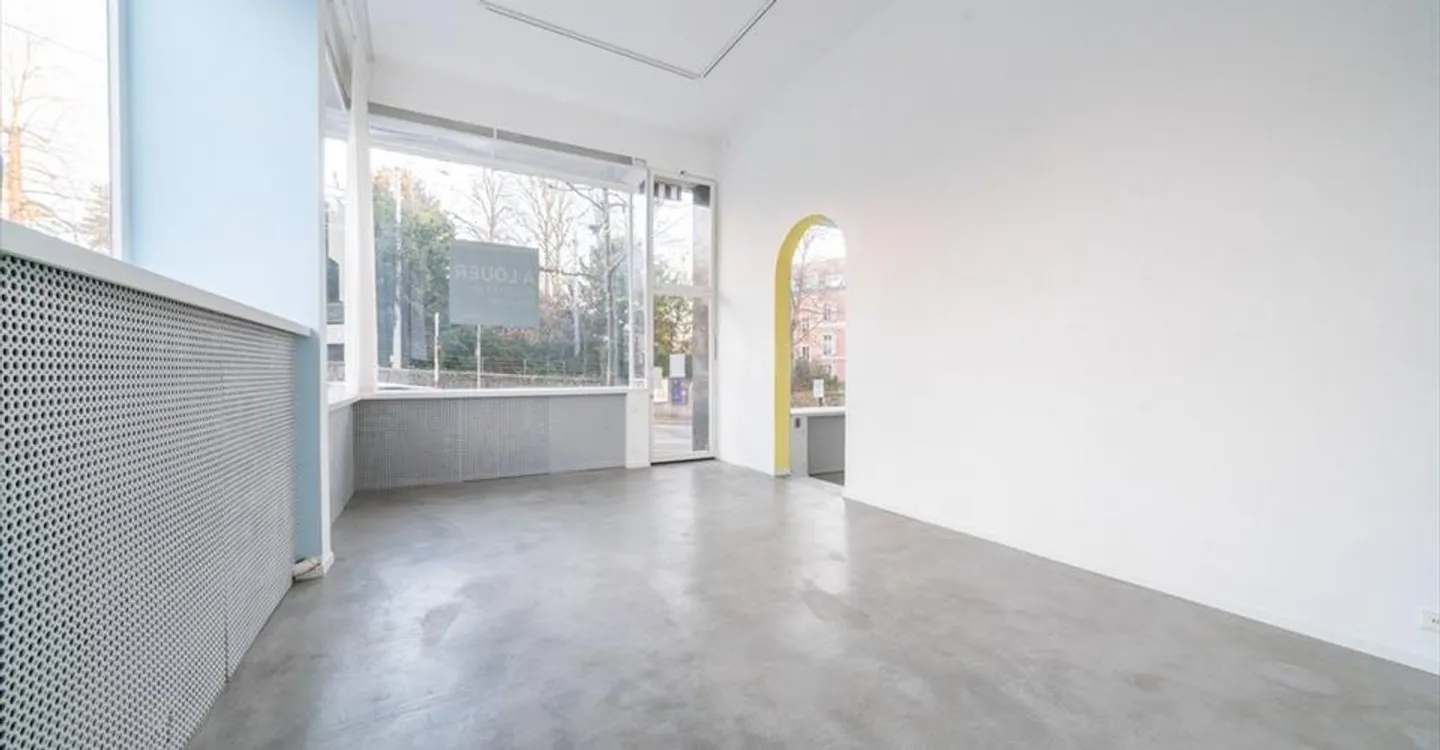 Mischgenutztes Gebäude mieten - Foto 2 von 11