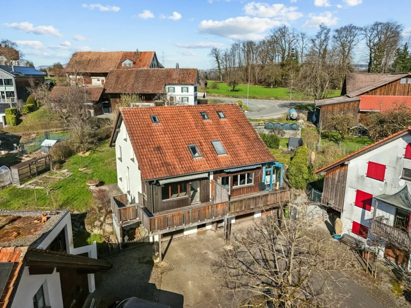 Architettura straordinaria e grande giardino - Foto 15 di 19