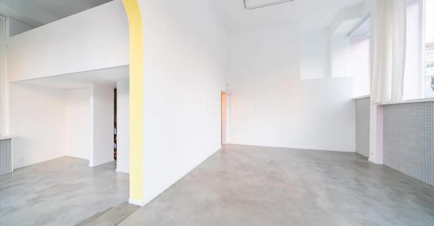 Mischgenutztes Gebäude mieten - Foto 7 von 11