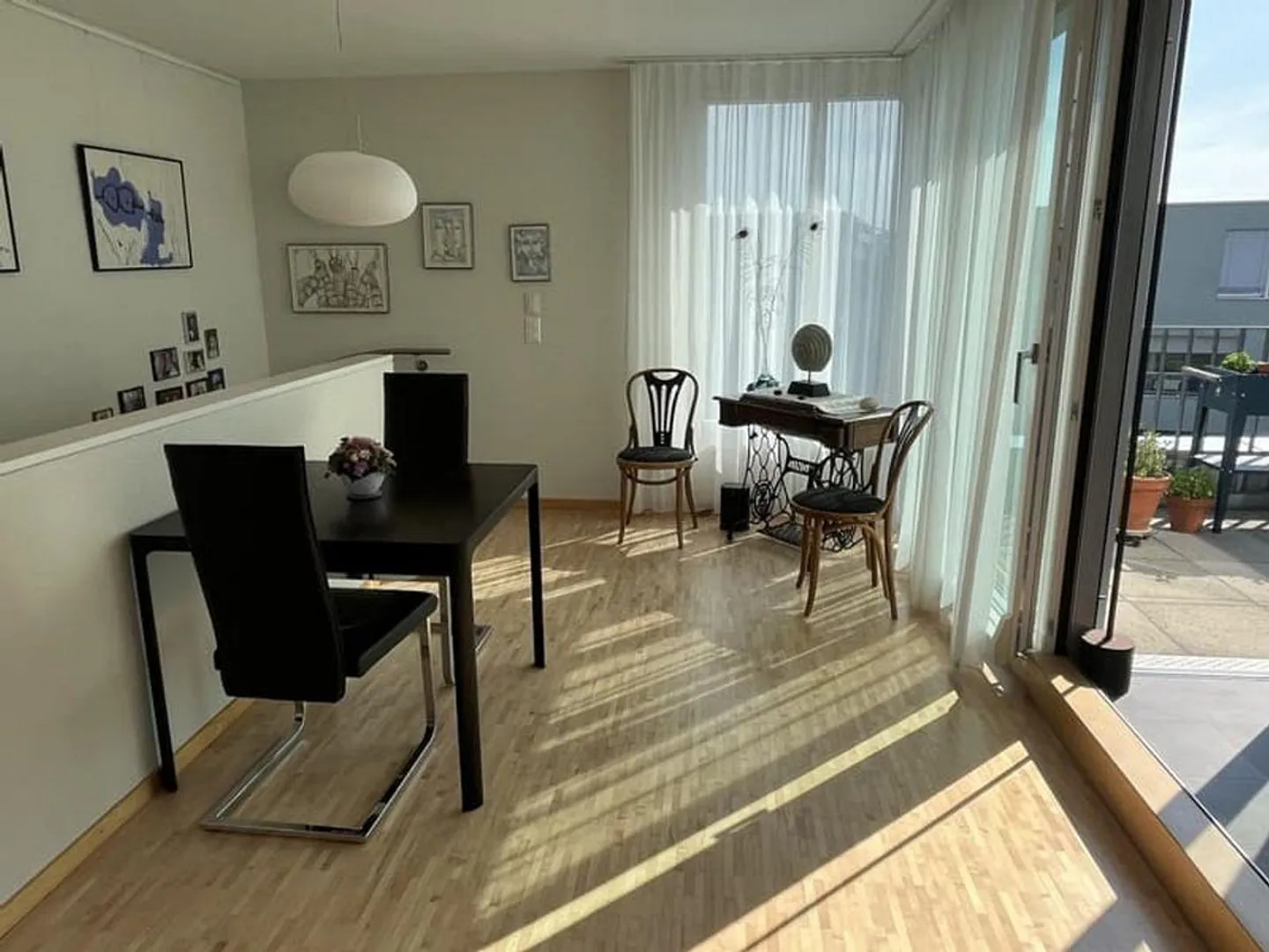 5-room penthouse apartment in an unobstructed top location in Aarau - Photo 1 of 8
