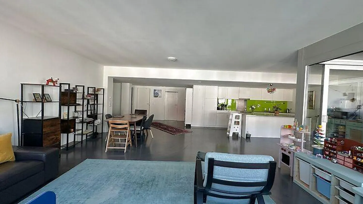 4-ZIMMER-WOHNUNG IN BIEL/BIENNE (BE), MÖBLIERT - Foto 3 von 10