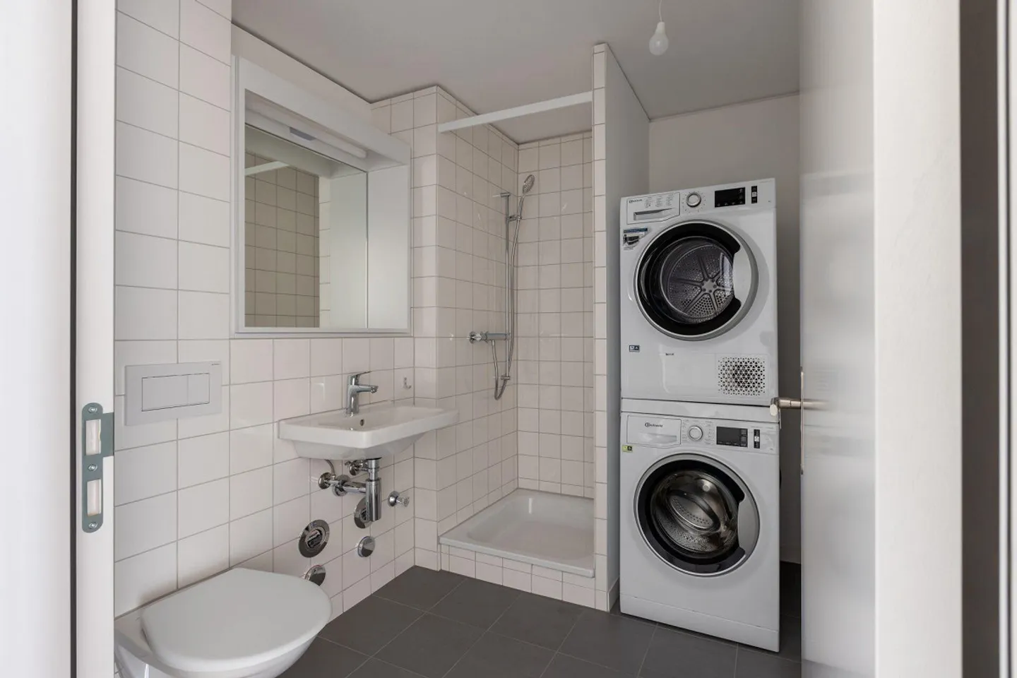 Appartement spacieux de 3,5 pièces 17.12 avec vue exclusive - Photo 1 sur 14