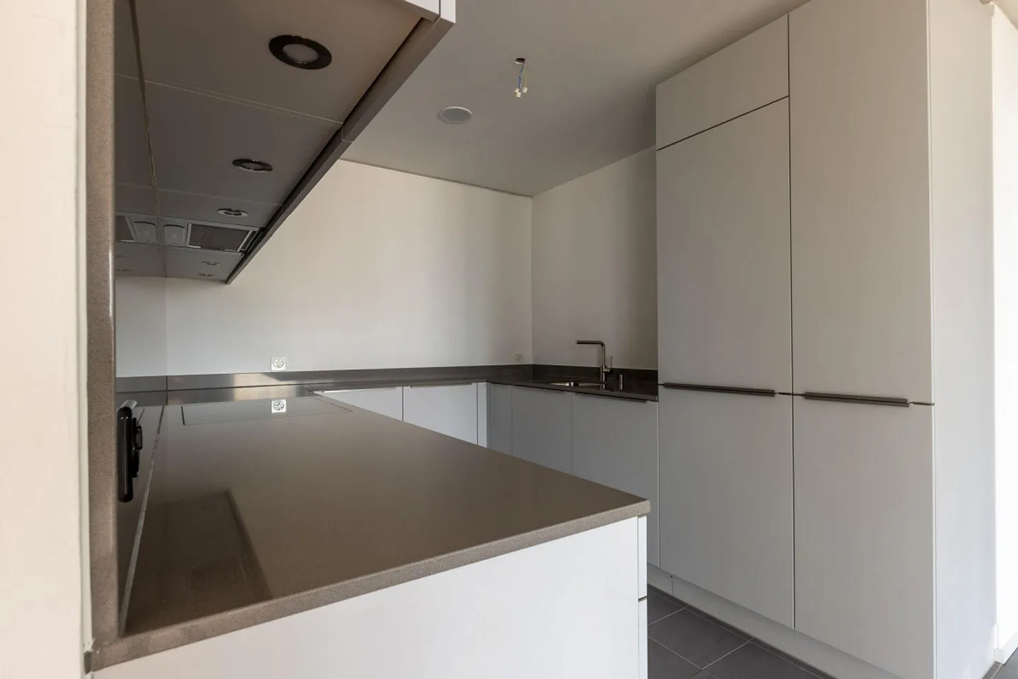 Appartement spacieux de 3,5 pièces 17.12 avec vue exclusive - Photo 4 sur 14