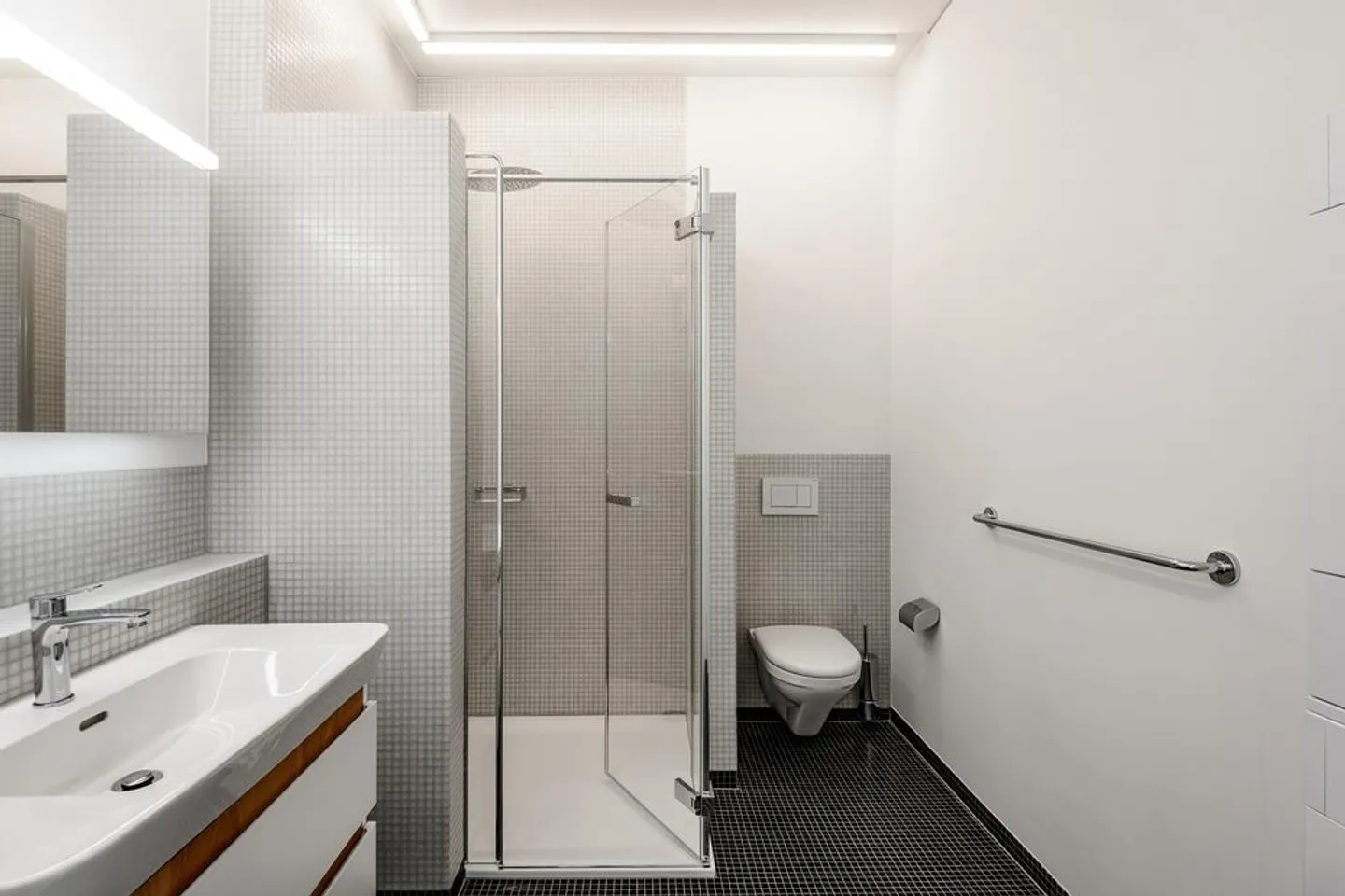 Appartement exclusif de 5,5 pièces avec vue sur la verdure - Photo 5 sur 8