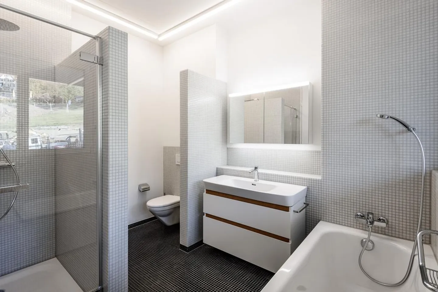 Appartement exclusif de 5,5 pièces avec vue sur la verdure - Photo 6 sur 8