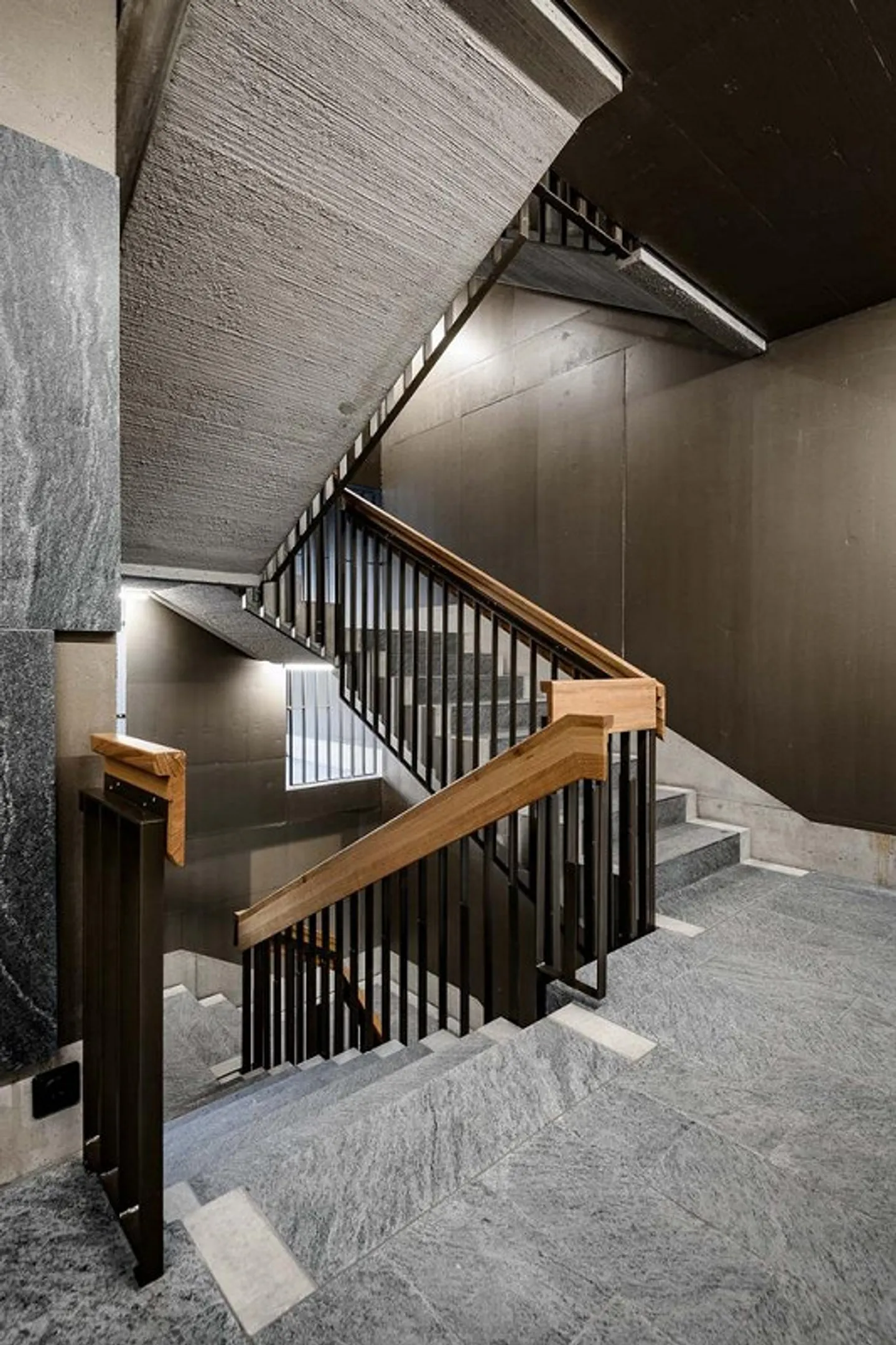 Appartement exclusif de 5,5 pièces avec vue sur la verdure - Photo 7 sur 8