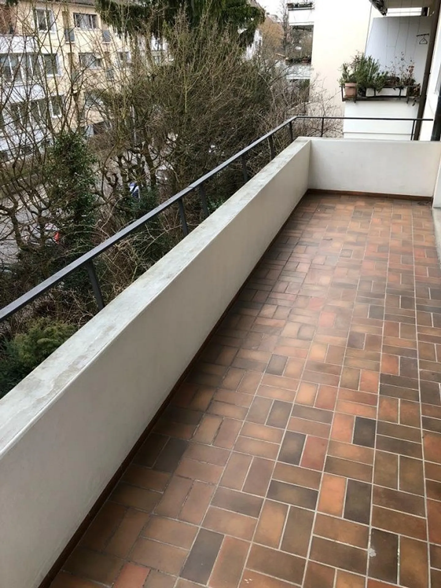 Spacious 4-room apartment near Neubad - Photo 9 of 10