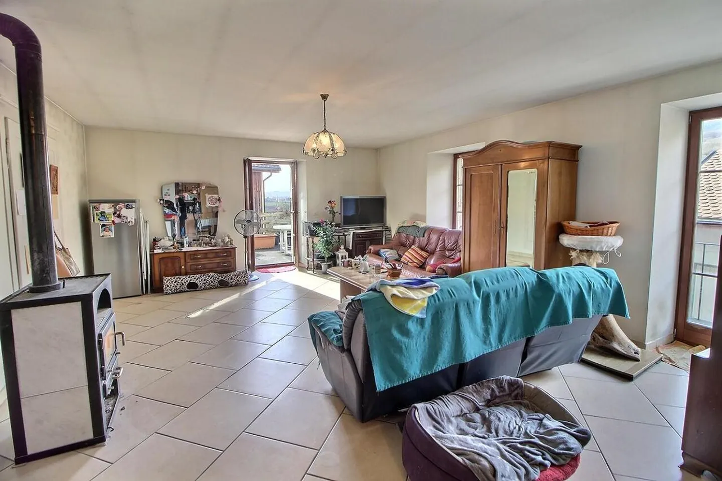 GRAND POTENTIEL pour cette magnifique ferme à rénover en viager semi occupé sans - Photo 5 sur 13