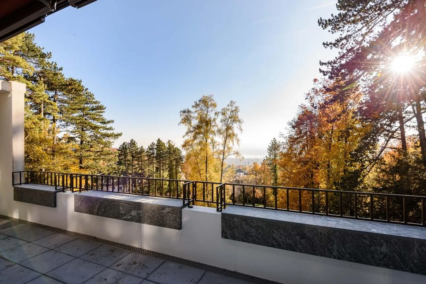 Appartement exclusif de 5,5 pièces avec vue sur la verdure - Photo 8 sur 8