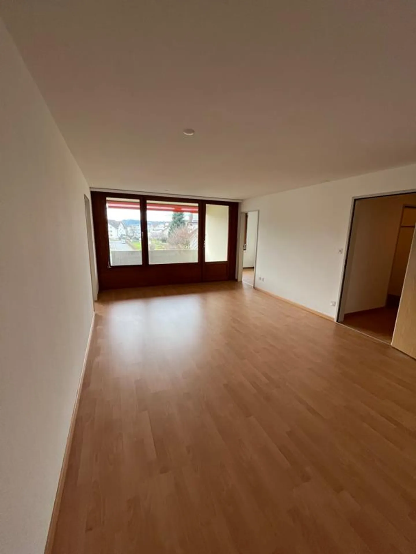 2.5 Room Apartment - Photo 2 of 5